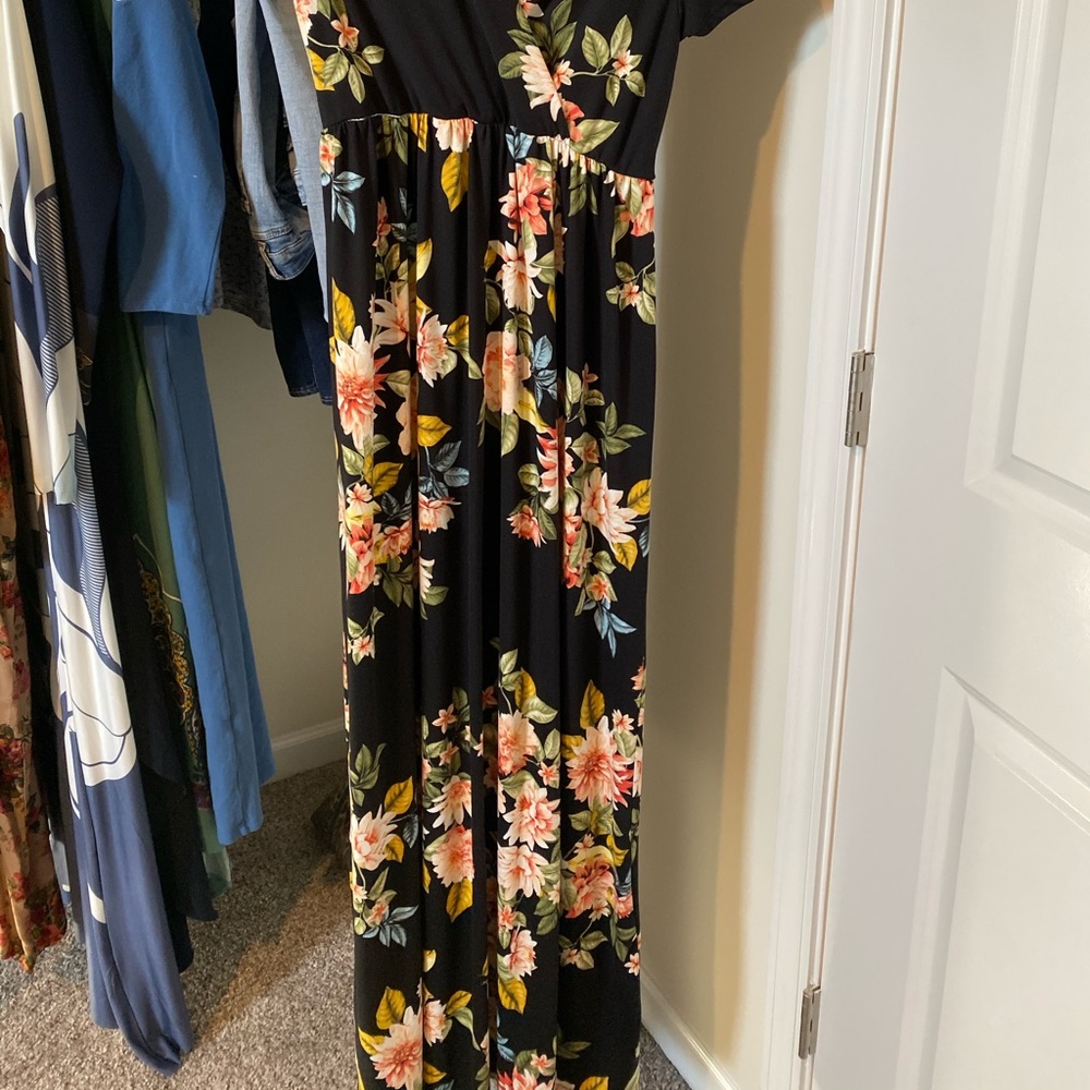 Maxi maternity dress